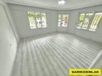 Sarıkız`dan Akçay`da Satılık Çok Geniş Yapılı 3+1 Daire